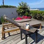 Maison Les Pieds Dans L'eau - De 2 A 6 Personnes * Lumio (Corsica)