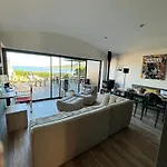 Maison Les Pieds Dans L'eau Nyaraló