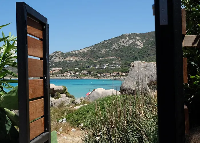 Maison Les Pieds Dans L'eau Lumio (Corsica)